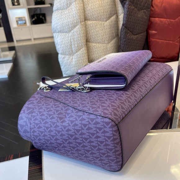 MICHAEL KORS JST Lg Chain Shoulder Tote & Double Zip Wristlet Wallet 
Dk Purple - Picture 16 of 16